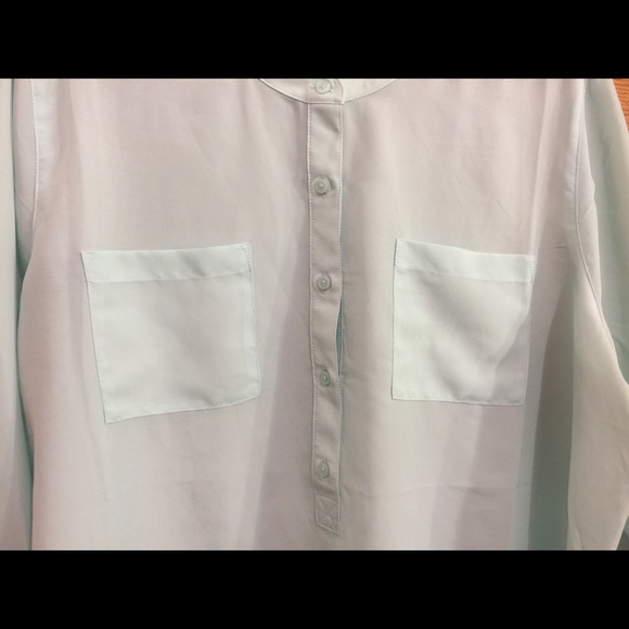 Women's Old Navy sheer blouse - Picture 3 of 6