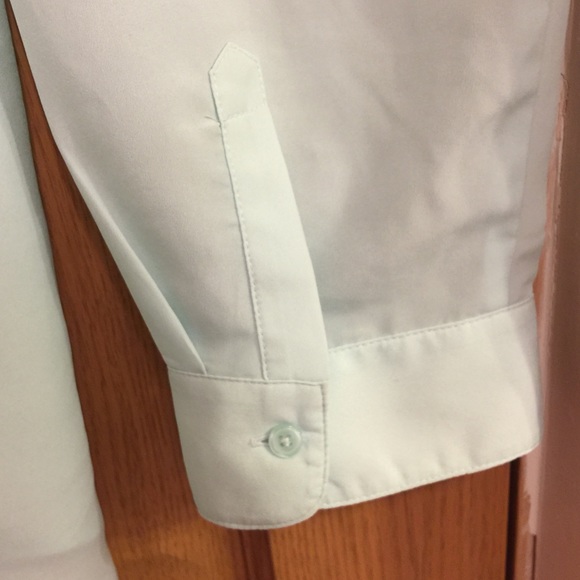 Women's Old Navy sheer blouse - Picture 5 of 6