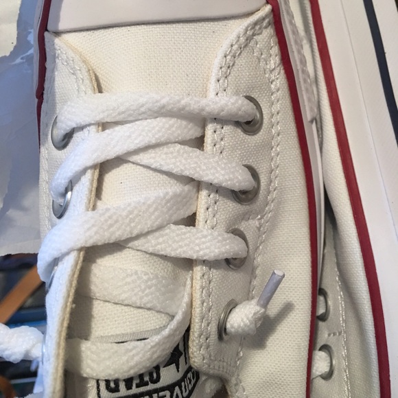 White Shoreline converse slip on - Picture 2 of 7