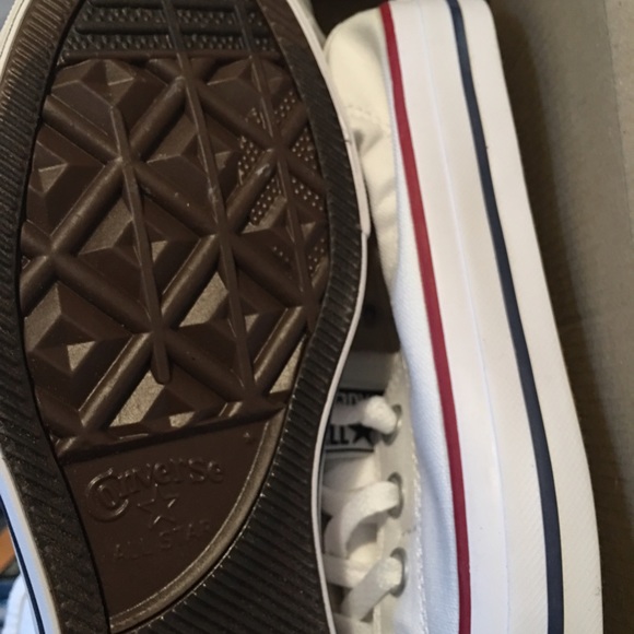 White Shoreline converse slip on - Picture 4 of 7