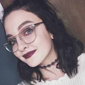 Meet your Posher, Bre