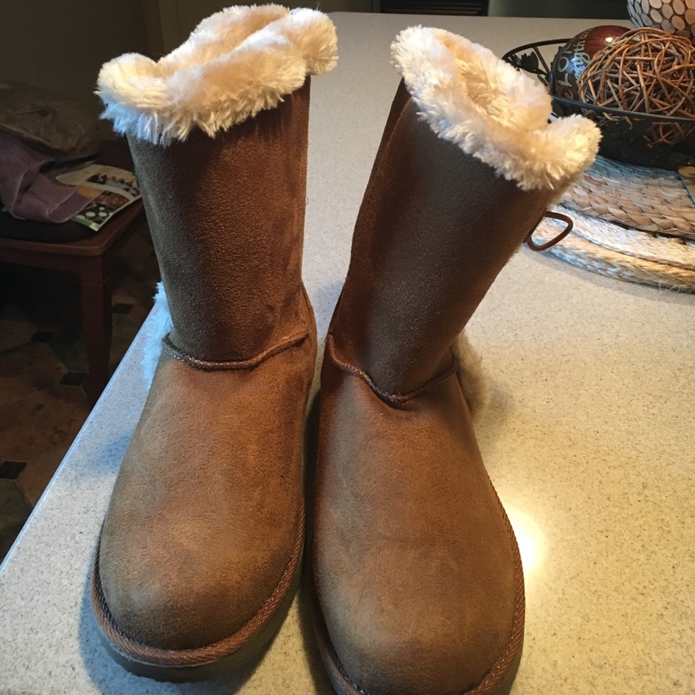 Air walk boots 6.5
