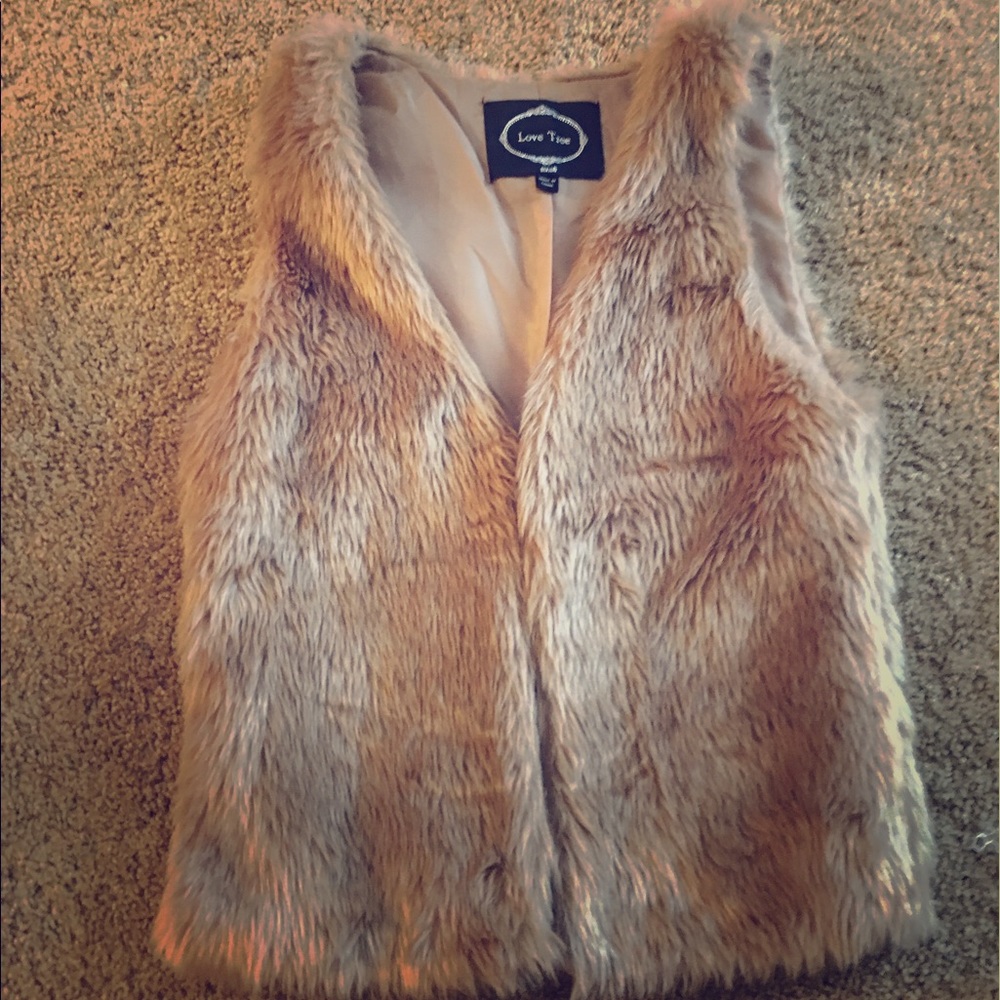 Love tree soft fur vest