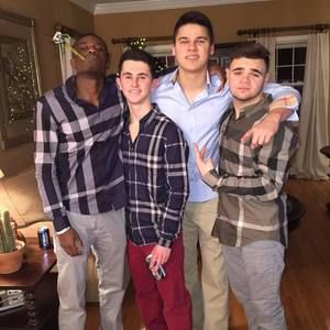 Meet your Posher, Simon