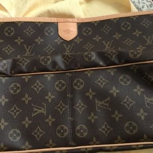 LV