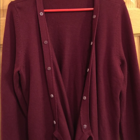 Women's Talbots burgundy sweater - Picture 5 of 8