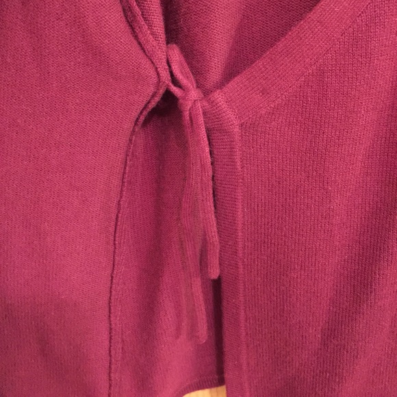 Women's Talbots burgundy sweater - Picture 7 of 8