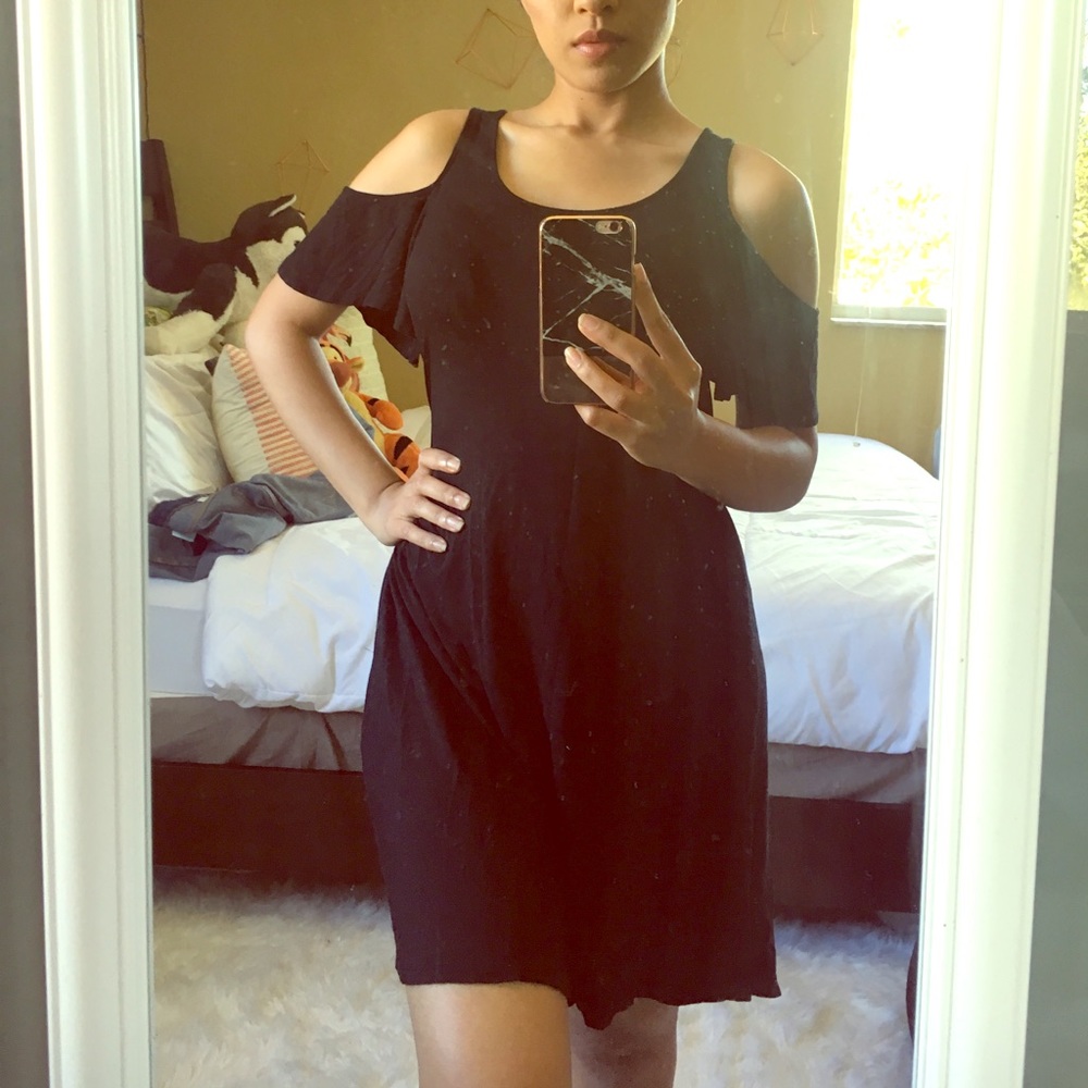 Cut out shoulder dress