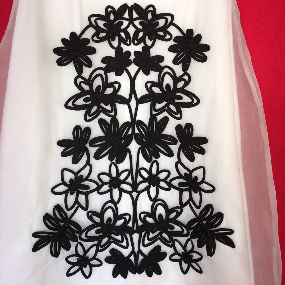 🎉HOST PICK!!!!🎉VINTAGE MILLY SILK DRESS - Picture 3 of 8
