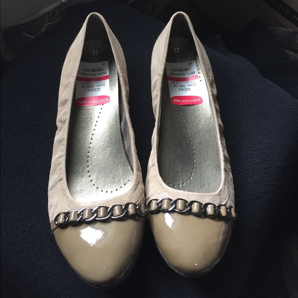 Naturalizer N5 Contour flats