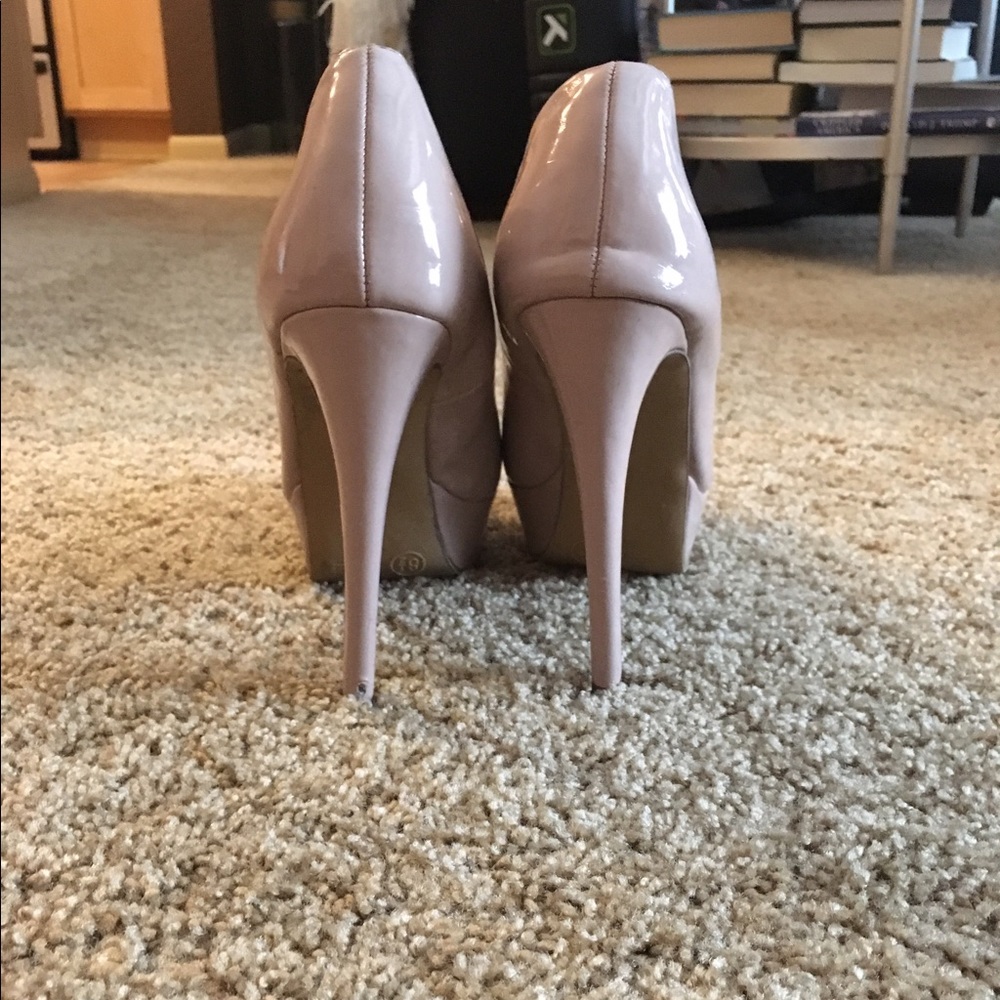 Nude platform pumps - Picture 2 of 3