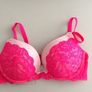Victoria Secret 36C 'dream angel' hot pink