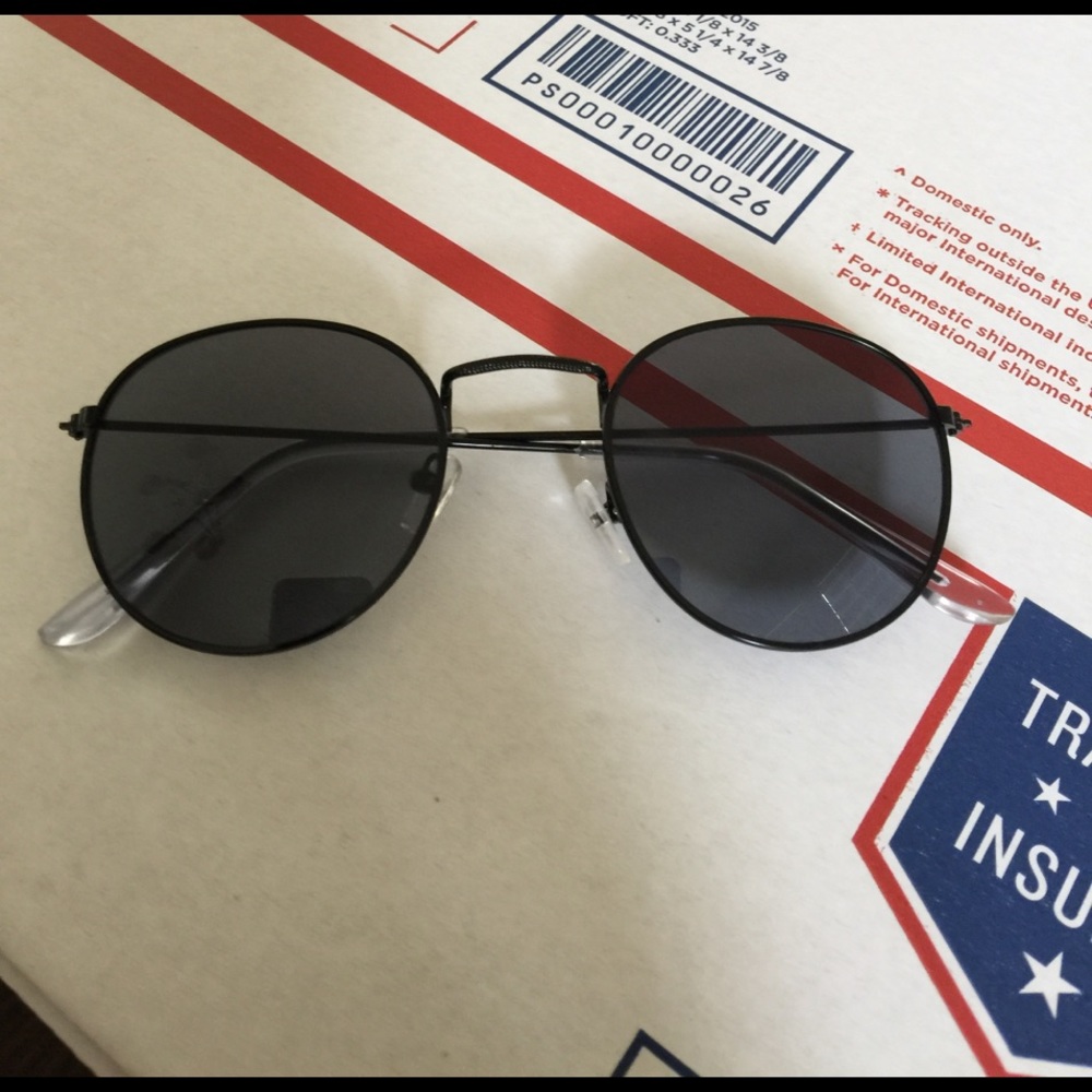 New Black sunglasses