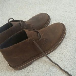 Clarks with gel inserts