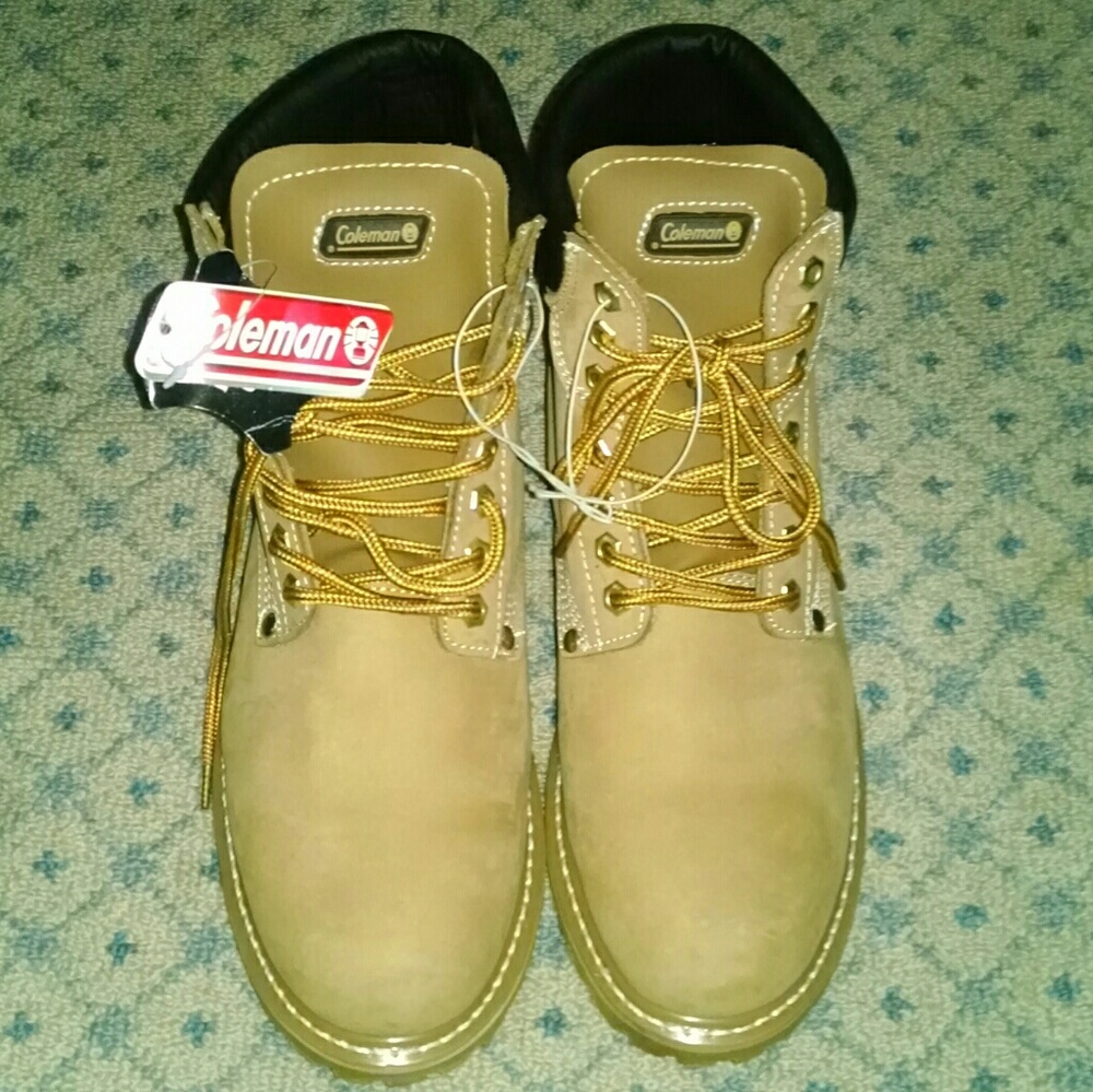 Coleman leather insulated boots size 9.5
