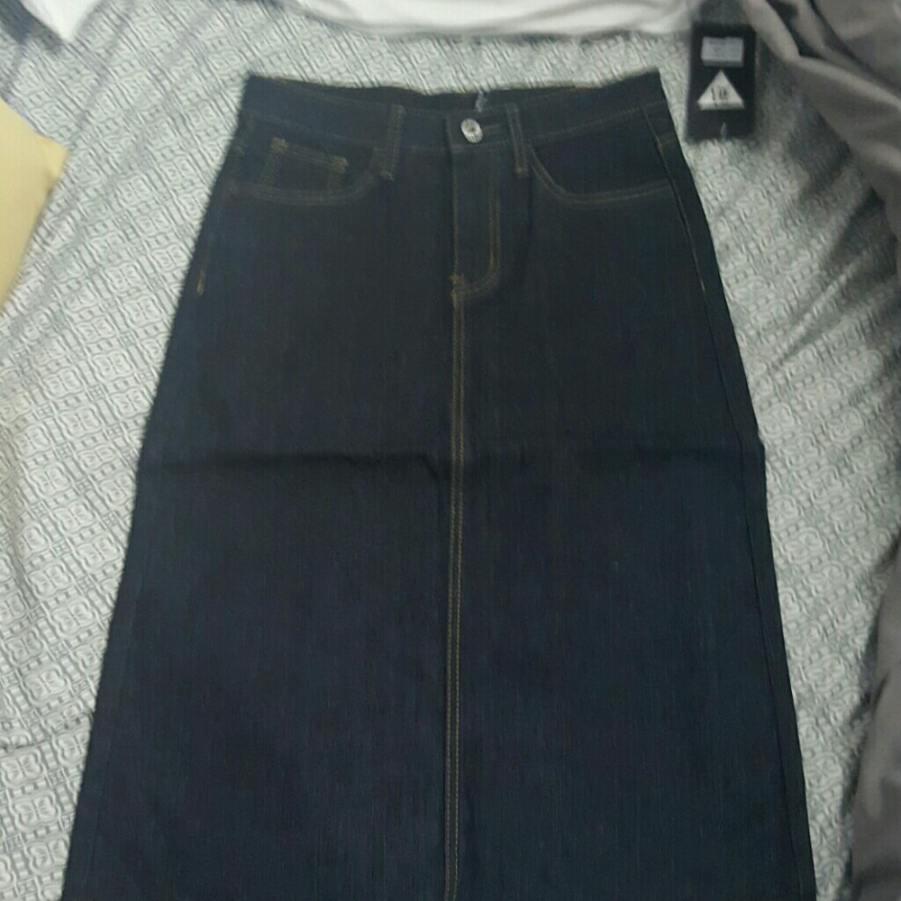 Denim skirt Firm Price