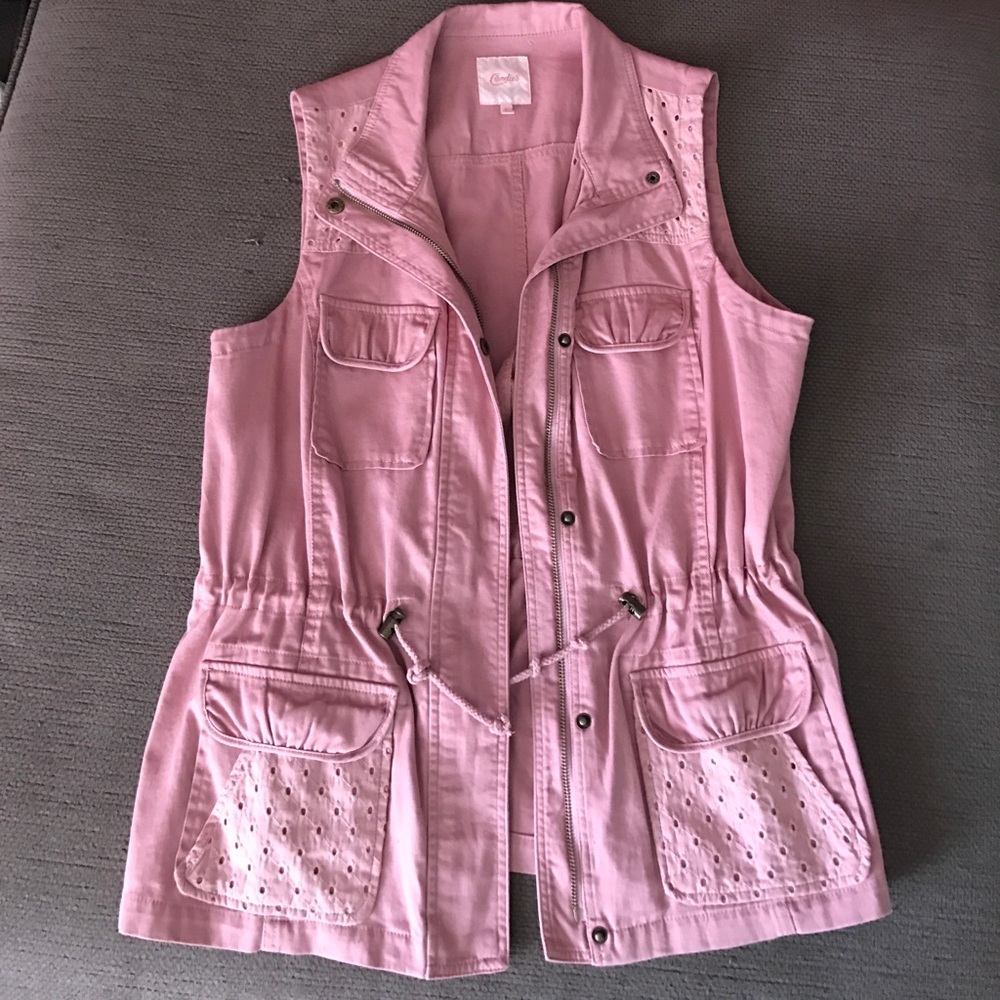 Eyelet utility vest
