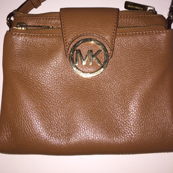 Tan- Michael Kors Wallet purse - Picture 2 of 4