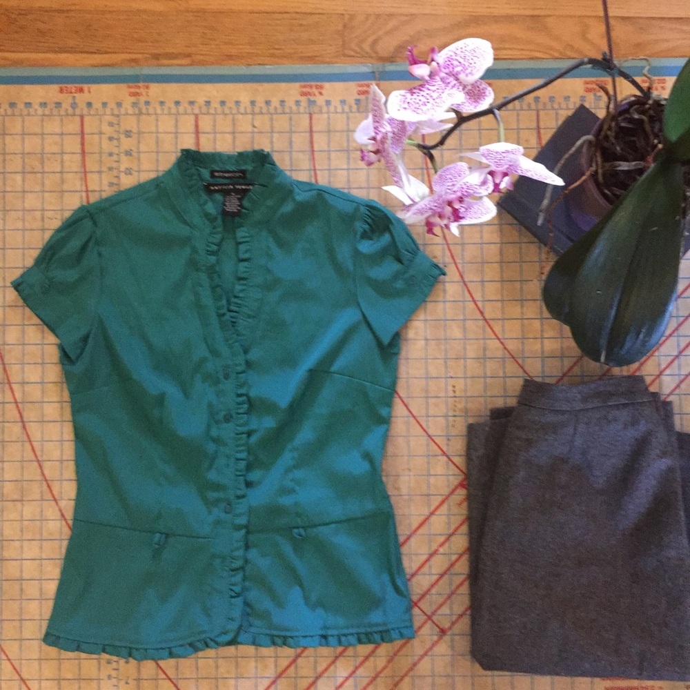 Antila Femme fitted shirt size medium