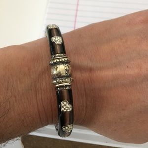 Women's bracelet