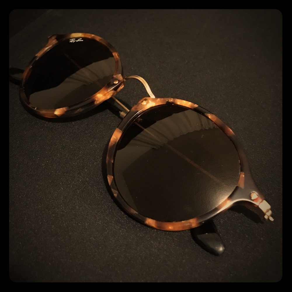 Round Fleck ray bans
