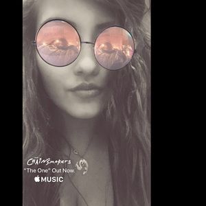 Meet your Posher, Deidra