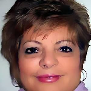 Meet your Posher, Debi