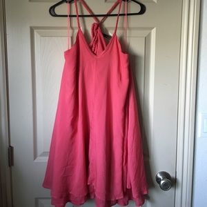 Cute flowy pink dress!