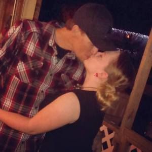 Meet your Posher, Lena