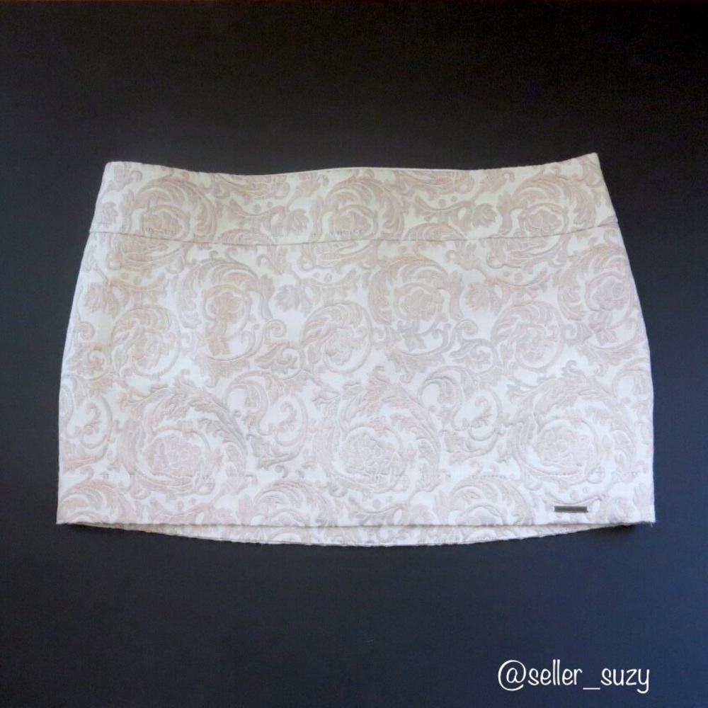Abercrombie Pink & Rose Gold Jacquard Print Skirt