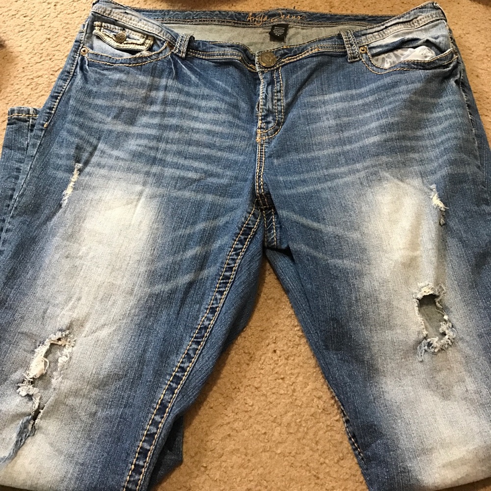 Ariya booty jeans size 24 plus