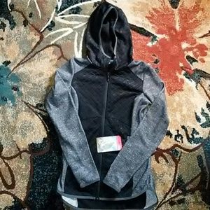 Woman's Heather Oaks hooded outdoor Size S/P