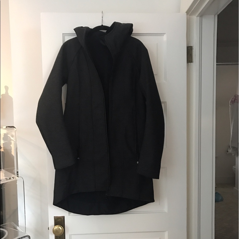Lululemon rain coat