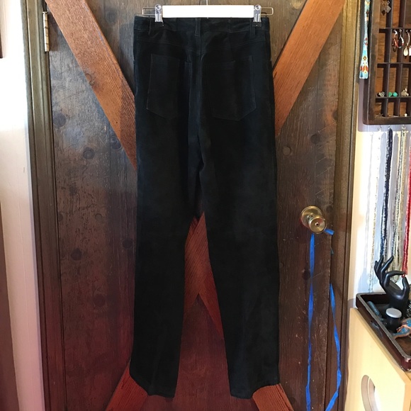 Black leather pants - Picture 2 of 3