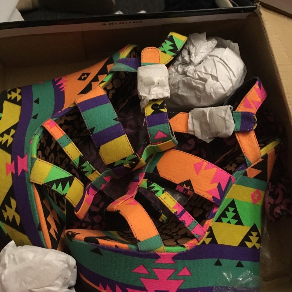 Printed Heels - image 2