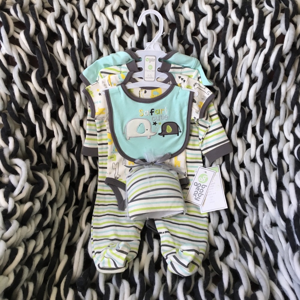6 Piece Baby Set 0-3 NWT