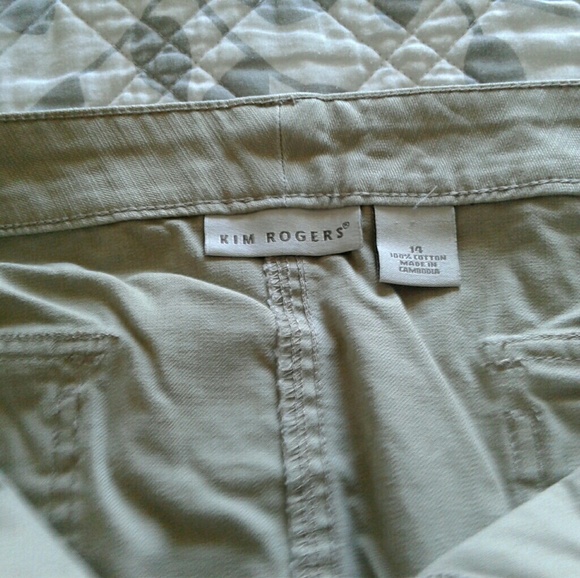 Kim Rogers Belted khaki A line skirt - Picture 3 of 3