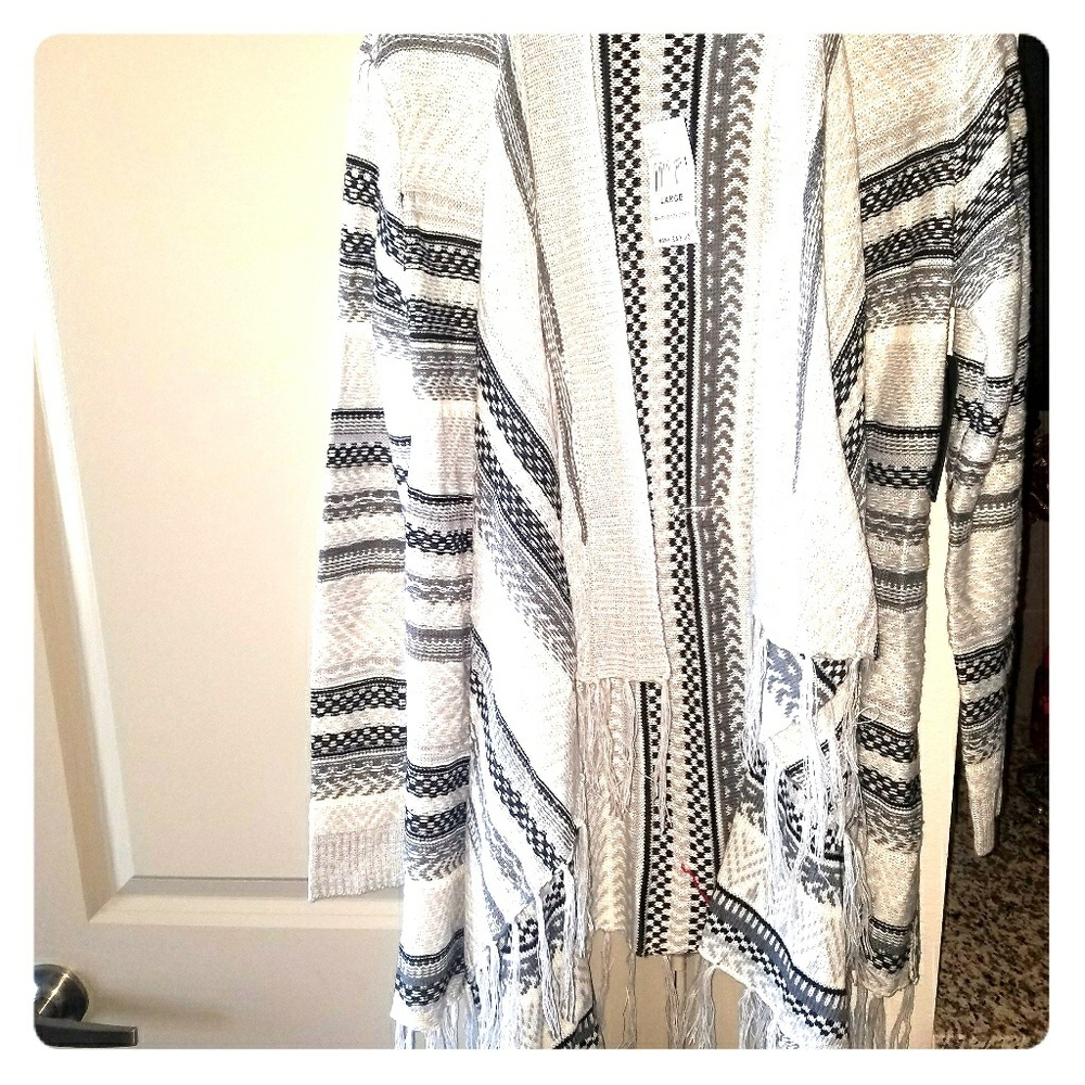 Cardigan sweater