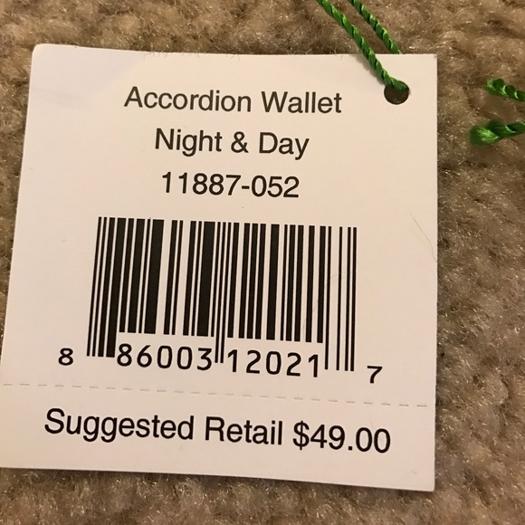 Vera Bradley Accordion Wallet - Picture 2 of 6