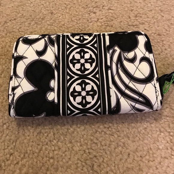 Vera Bradley Accordion Wallet - Picture 3 of 6