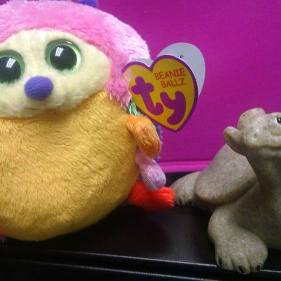 Meet your Posher, Regan - Picture 1 of 1