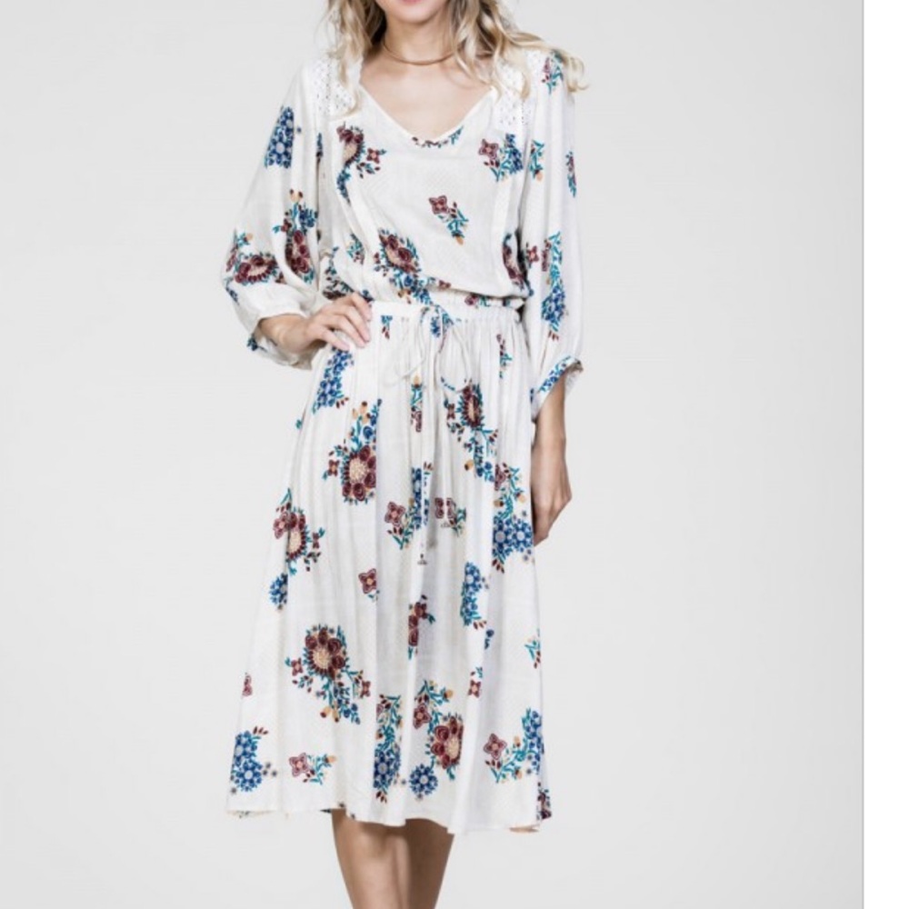 Drawstring Floral Midi Dress - Picture 2 of 8