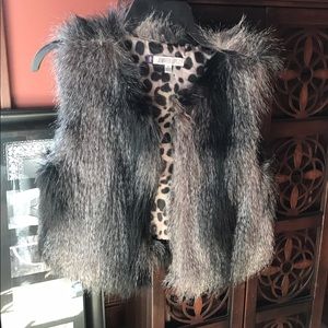 Jennifer Lopez fur vest