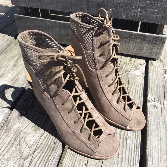 Qupid Taupe Suede Laced Perforated Booties! NEW! - Picture 5 of 11