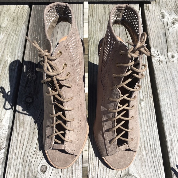 Qupid Taupe Suede Laced Perforated Booties! NEW! - Picture 6 of 11
