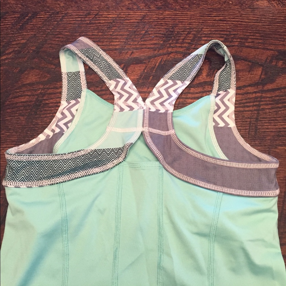 Women's Reebok tank - Picture 3 of 8