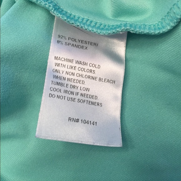 Women's Reebok tank - Picture 6 of 8