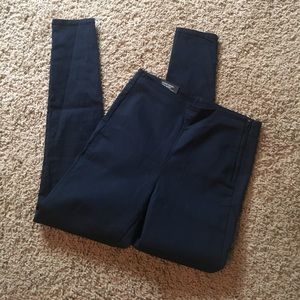 Navy skinny pants! NWT!