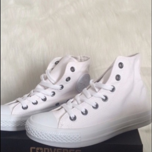 CONVERSE WHITE WOMENS MONOCHROME SHOES - Picture 2 of 6