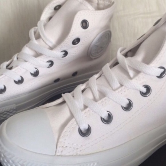 CONVERSE WHITE WOMENS MONOCHROME SHOES - Picture 3 of 6